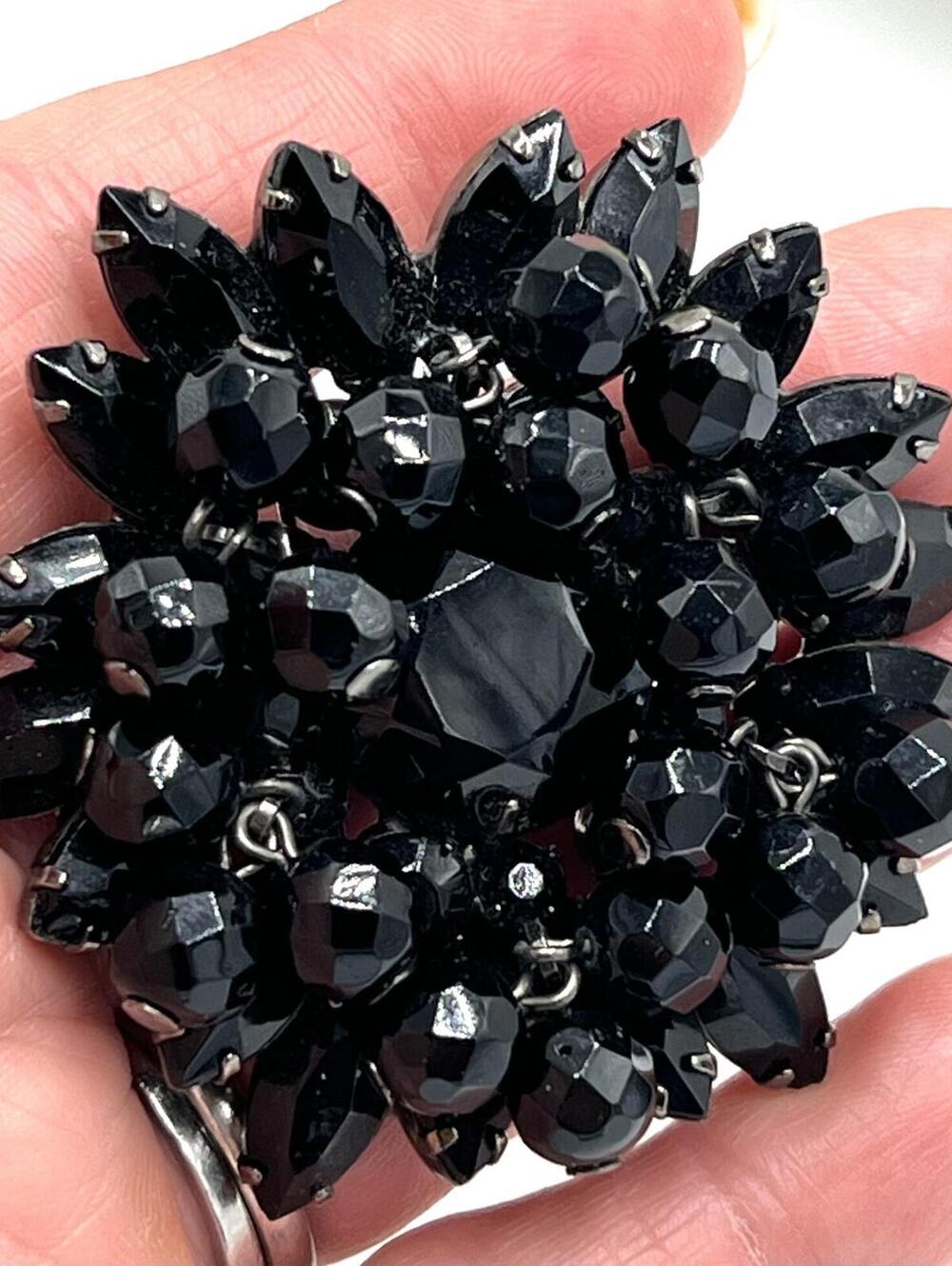 Juliana Black Rhinestone Large Cha-Cha Cluster Brooch / Pin - Picture 3 of 5